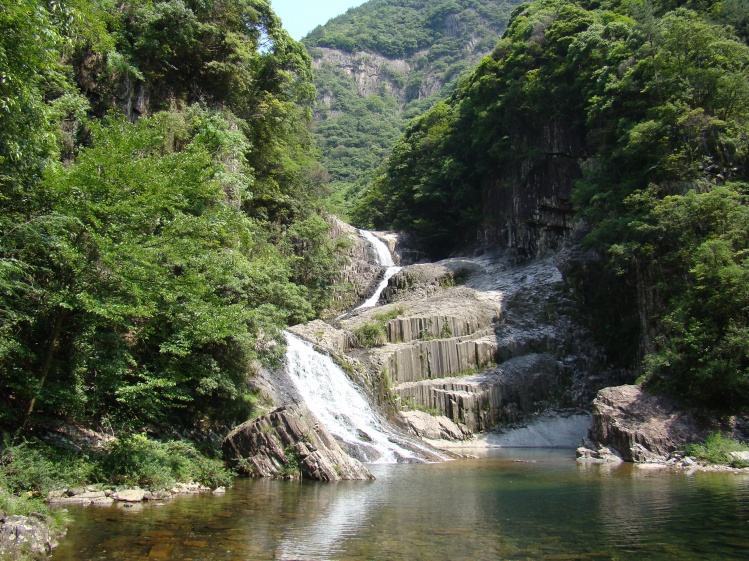 溯溪徒步6.jpg